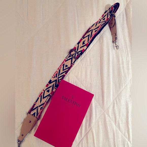 Valentino Rockstud Guitar Strap for Handbag - Picture 8 of 8